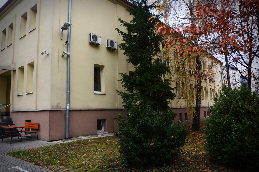 Aparthotel Bajeczna Krasków Eksteriør bilde