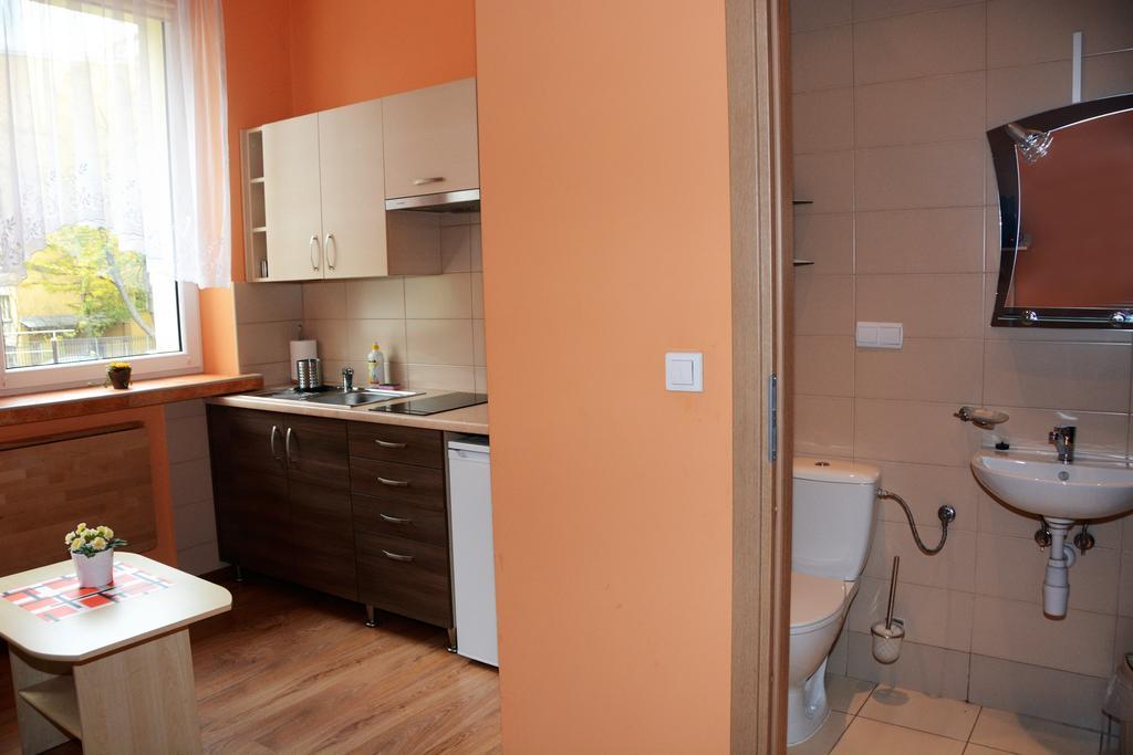 Aparthotel Bajeczna Krasków Eksteriør bilde