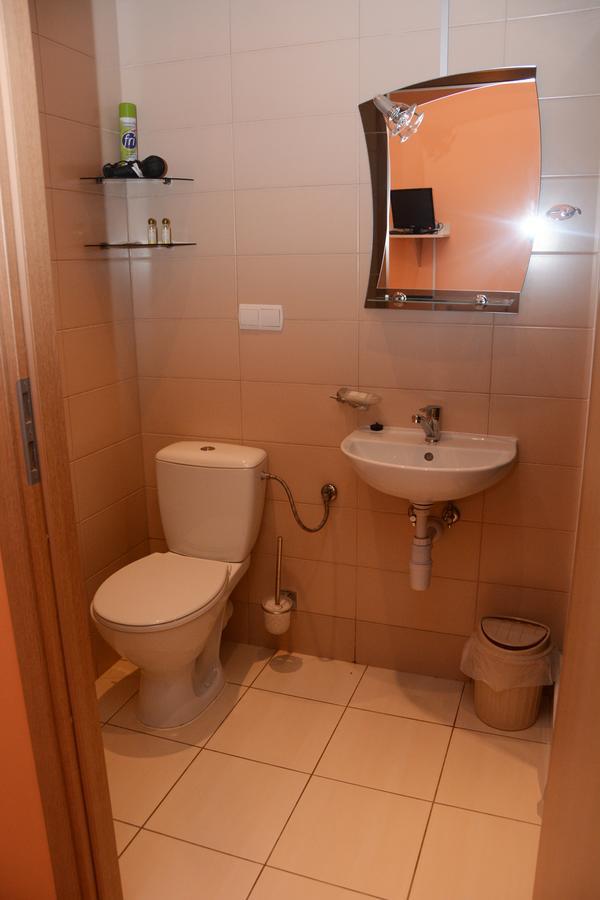 Aparthotel Bajeczna Krasków Eksteriør bilde