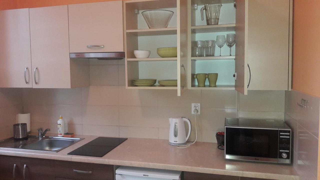 Aparthotel Bajeczna Krasków Eksteriør bilde