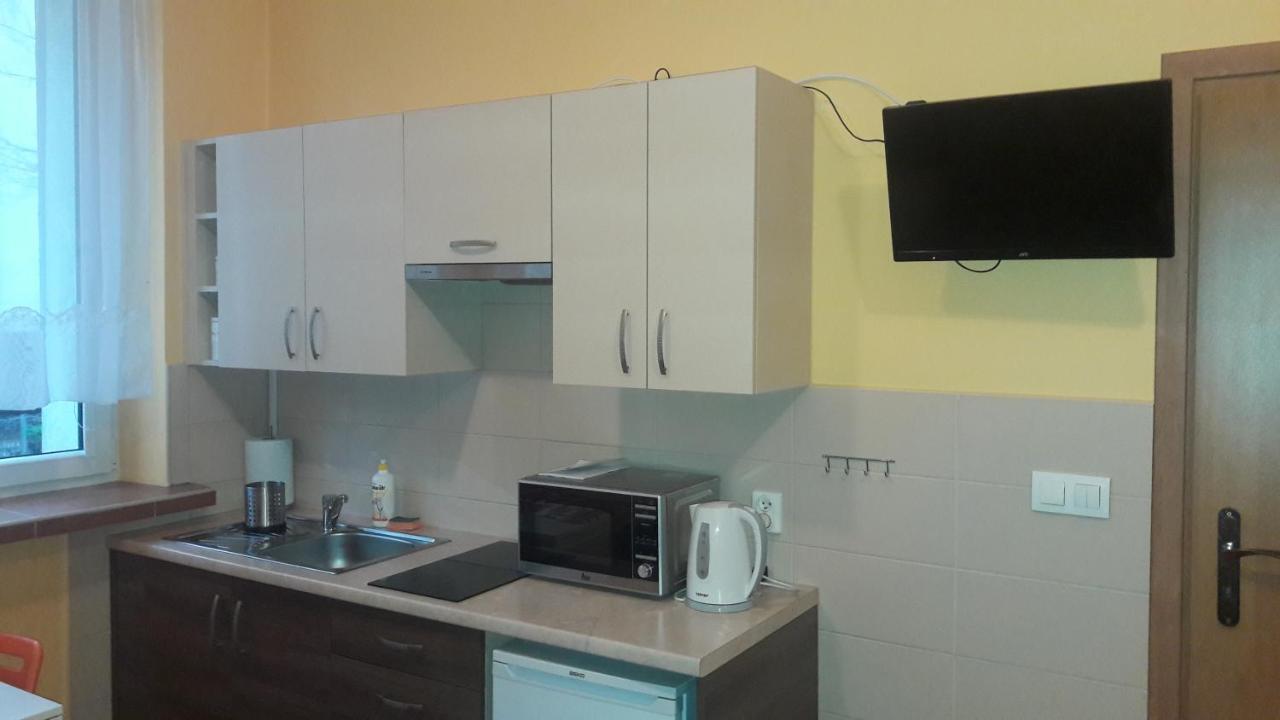 Aparthotel Bajeczna Krasków Eksteriør bilde